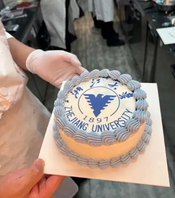 1761889154889811.jpg 1761889154889811.jpg